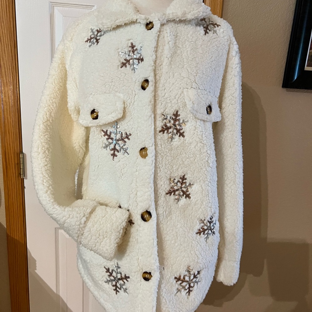 Cream Sherpa Jacket with Embroidered Snowflakes
